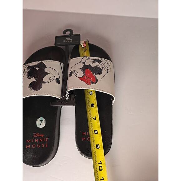 Disney Mickey Mouse and Minnie Sharing a Kiss Women's Flip Flop Slides Size 7 - Picture 3 of 7
